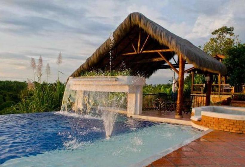 استراحتگاه Hacienda Combia