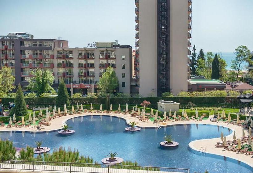 Royal Beach Apartments