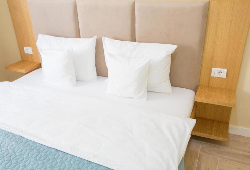 The One & Only Dumbravita