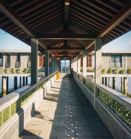 Vedana Lagoon Resort & Spa