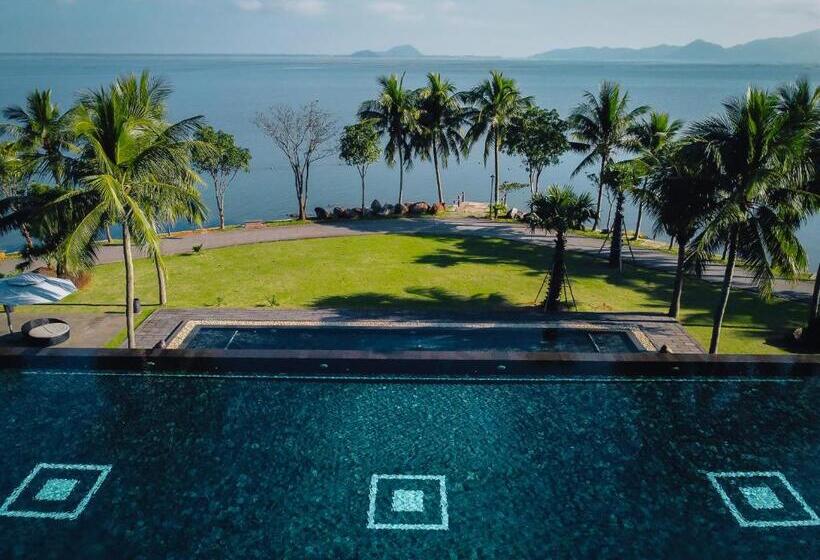 Vedana Lagoon Resort & Spa