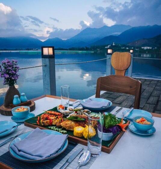 Vedana Lagoon Resort & Spa