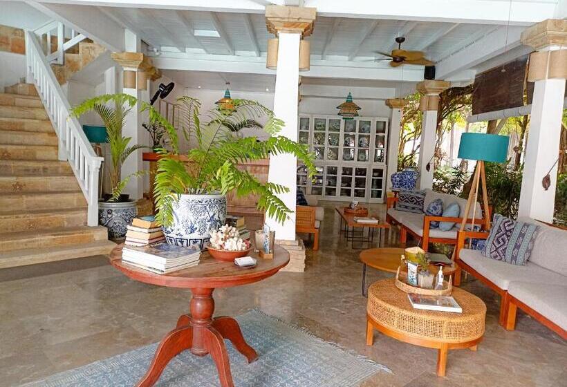 Villa Almarik Resort