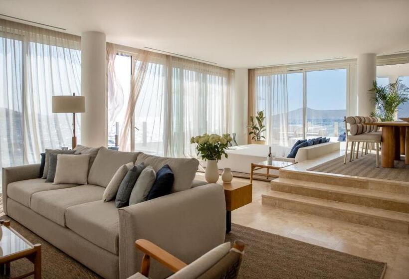 Yalikavak Marina Hotel By Social Living Collection