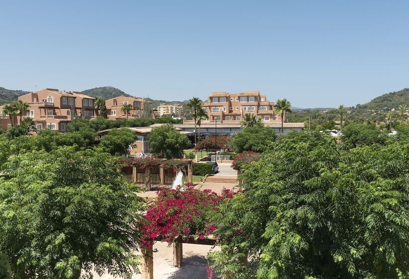 Aparthotel Ciudad Laurel