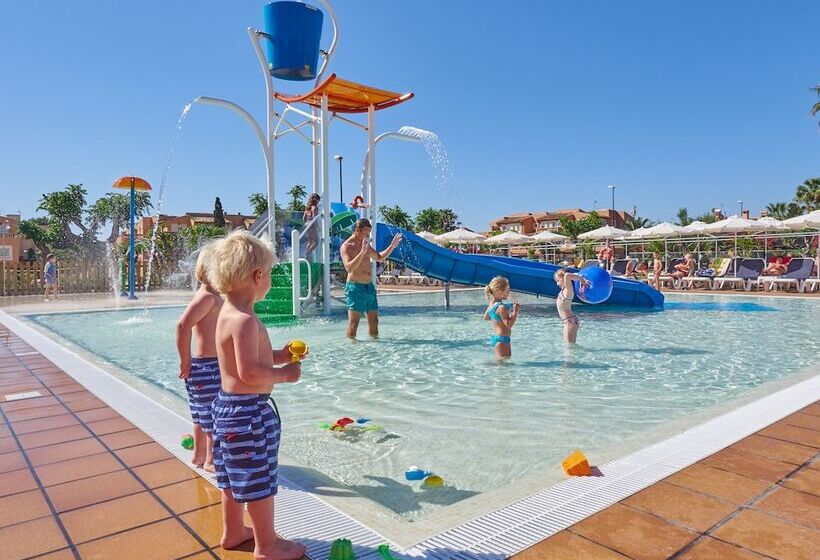 Aparthotel Ciudad Laurel