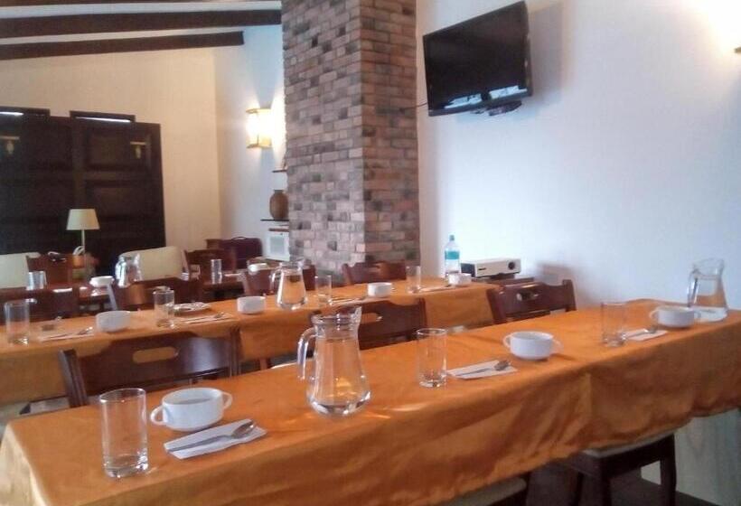 Apart Hotel El Doral