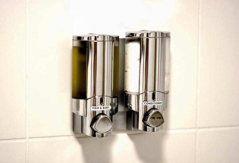 Stylish City Centre Apartment Home From Home With Fully Equipped Kitchen, Smart Tv, Netflix, Super