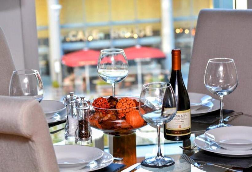 Stylish City Centre Apartment Home From Home With Fully Equipped Kitchen, Smart Tv, Netflix, Super