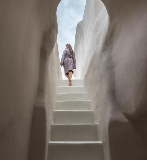 هتل Art Maisons Oia Castle