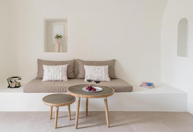 هتل Art Maisons Oia Castle