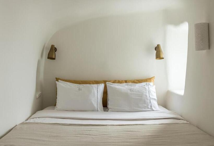 هتل Art Maisons Oia Castle