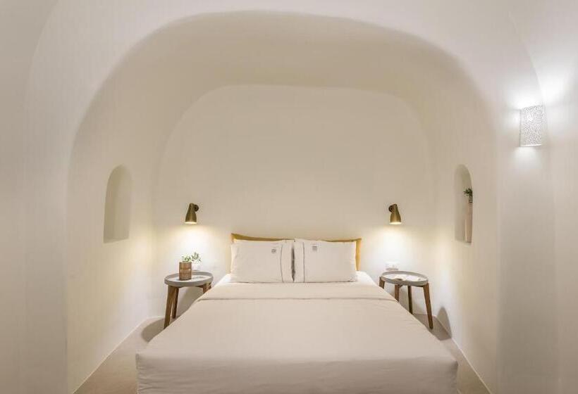 هتل Art Maisons Oia Castle