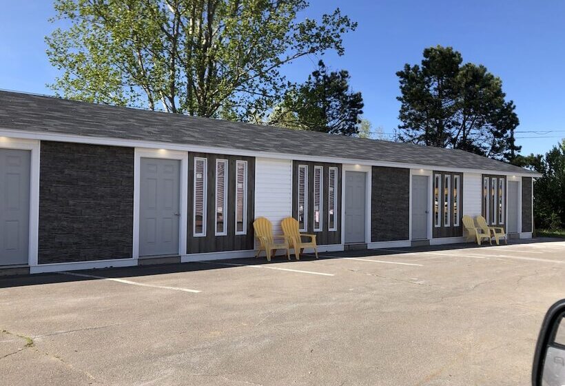 酒店 Auberge Shores Inn &