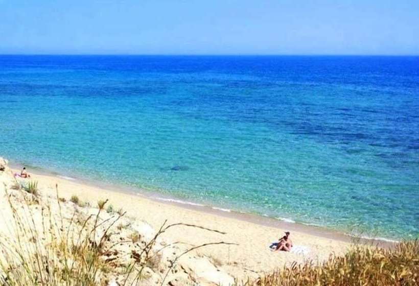 هتل B&b Viale Dei Pini