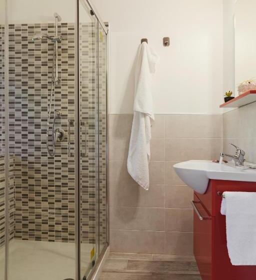 هتل B&b Viale Dei Pini