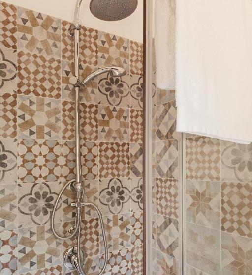 هتل B&b Viale Dei Pini