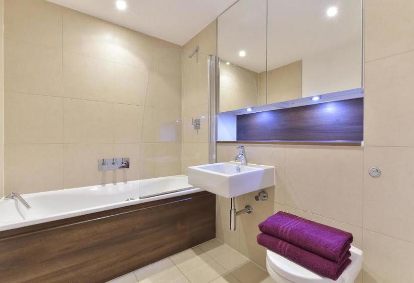 Fotos del hotel Borough Apartments:  12