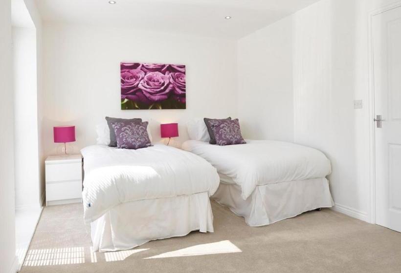 فندق Campbell Park Serviced Properties