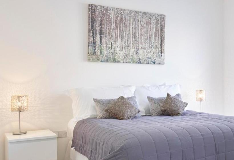 호텔 Campbell Park Serviced Properties