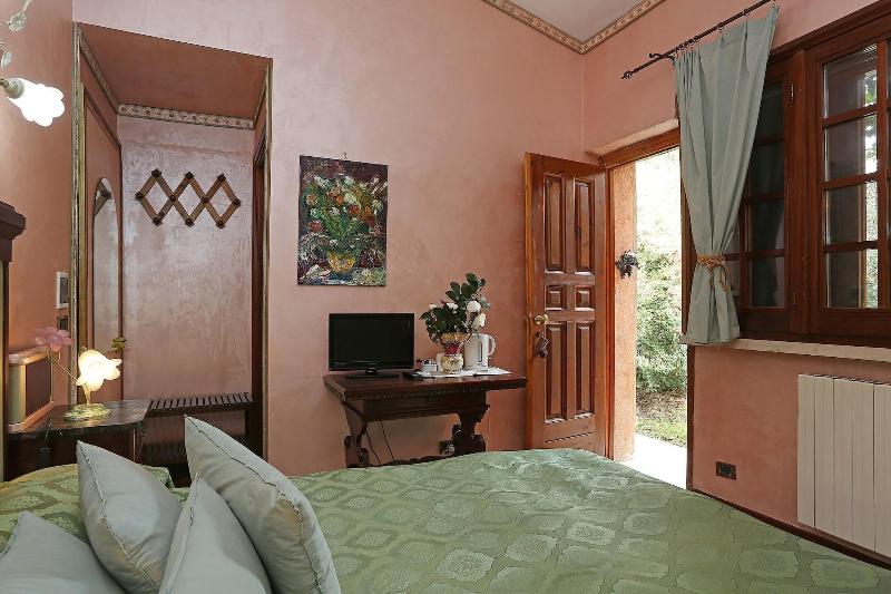 בית מלון כפרי Country House Fam Polucci Cave