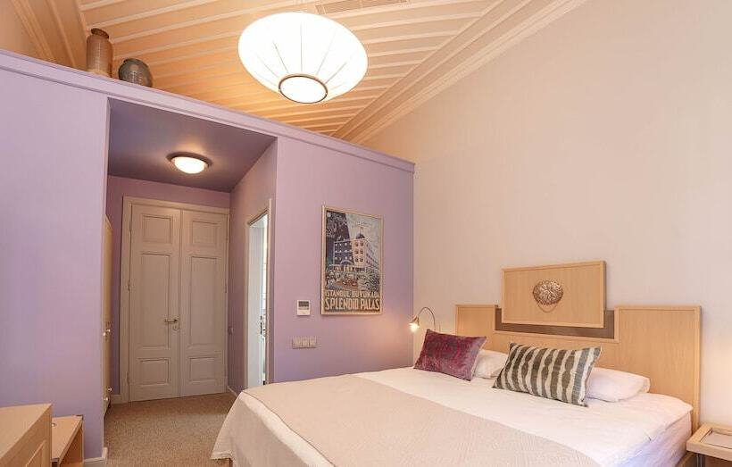 هتل Delight Deluxe