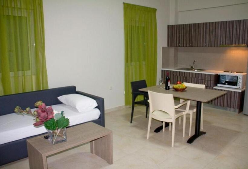 בית מלון כפרי Fournia Village