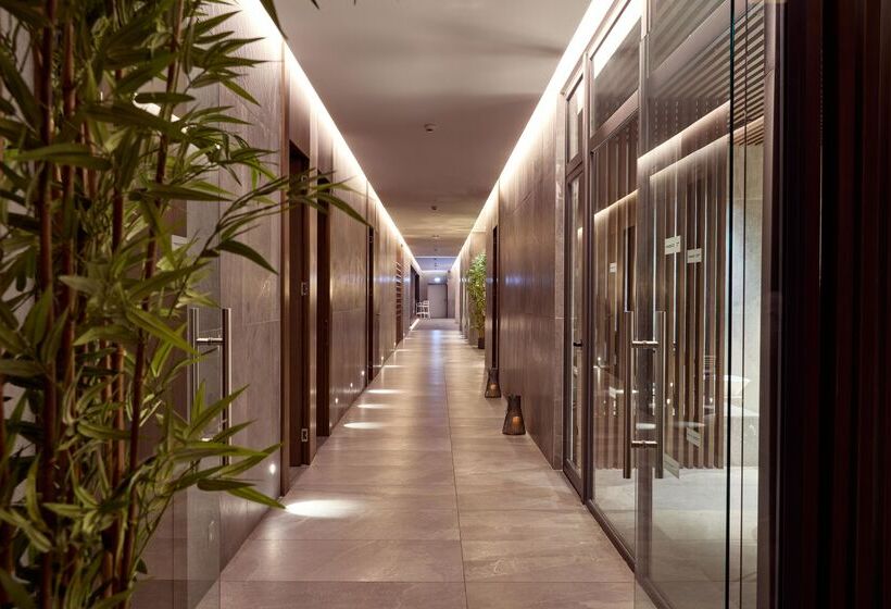 Отель Gennadi Grand Resort