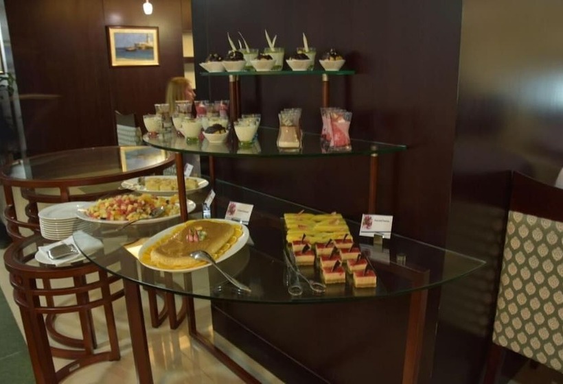 هتل Golden Tulip Headington