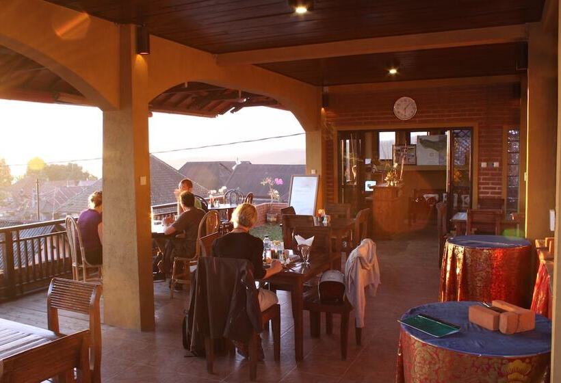 בית מלון כפרי Guru Ratna