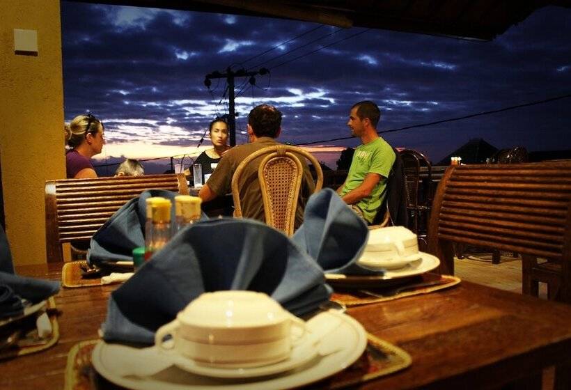 בית מלון כפרי Guru Ratna