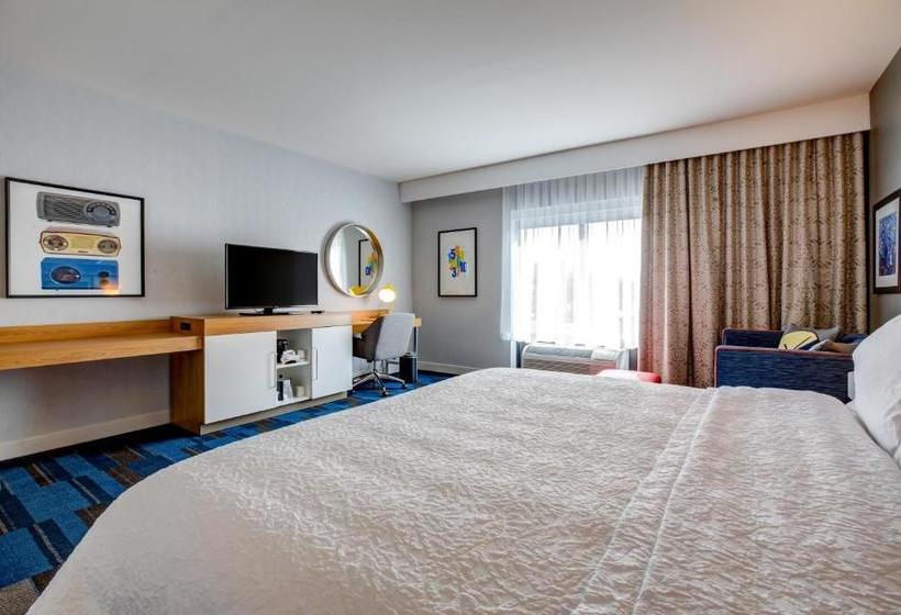 فندق Hampton Inn & Suites Boston/waltham