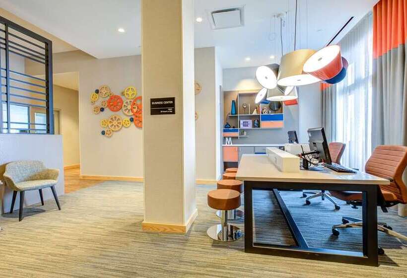 فندق Hampton Inn & Suites Boston/waltham