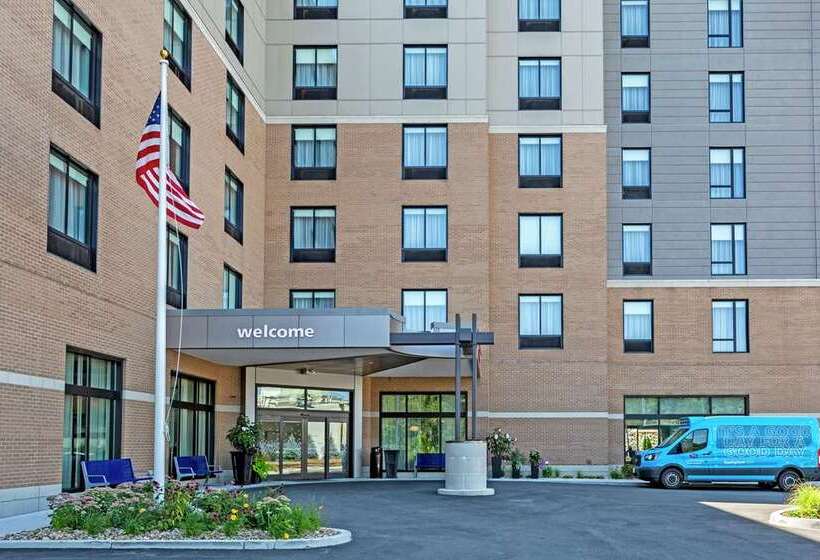 فندق Hampton Inn & Suites Boston/waltham