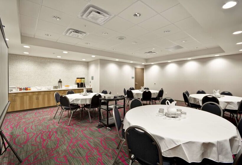 هتل Home2 Suites By Hilton Kansas City Ku Medical Center