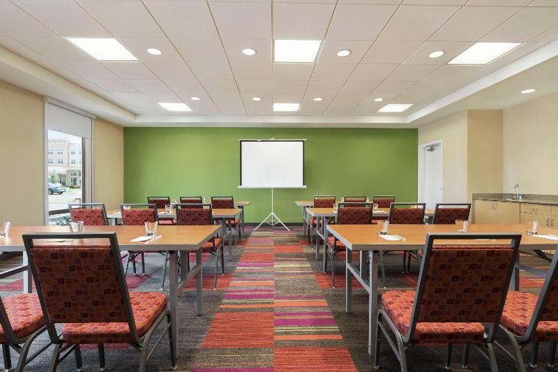 בית מלון כפרי Home2 Suites By Hilton Savannah Airport