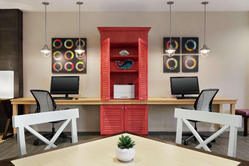 فندق Home2 Suites By Hilton Savannah Airport