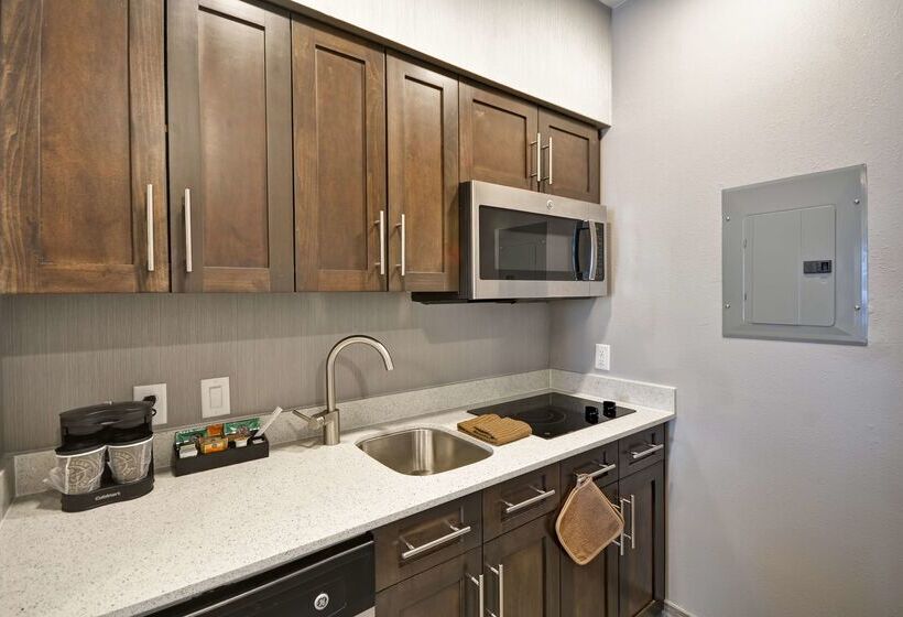 Отель Homewood Suites By Hilton Conroe