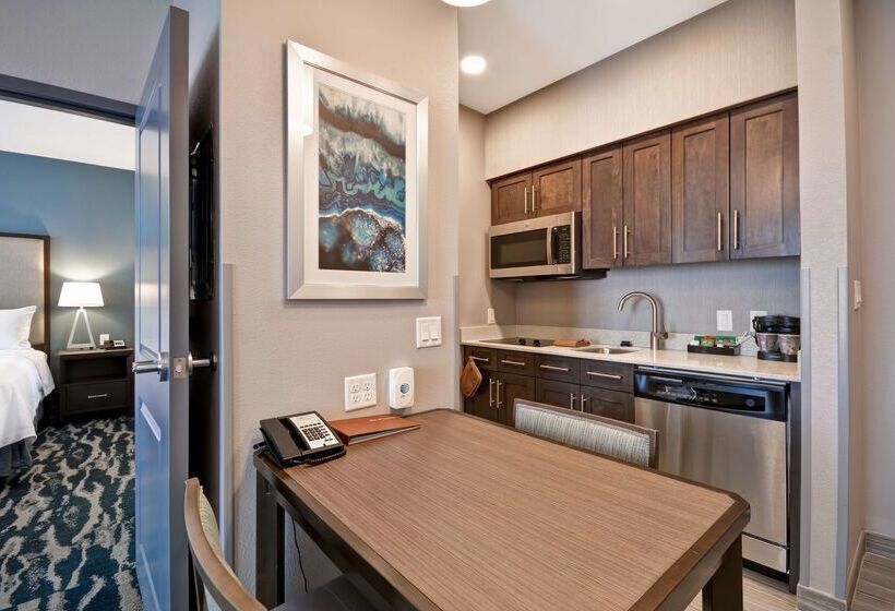 Отель Homewood Suites By Hilton Conroe
