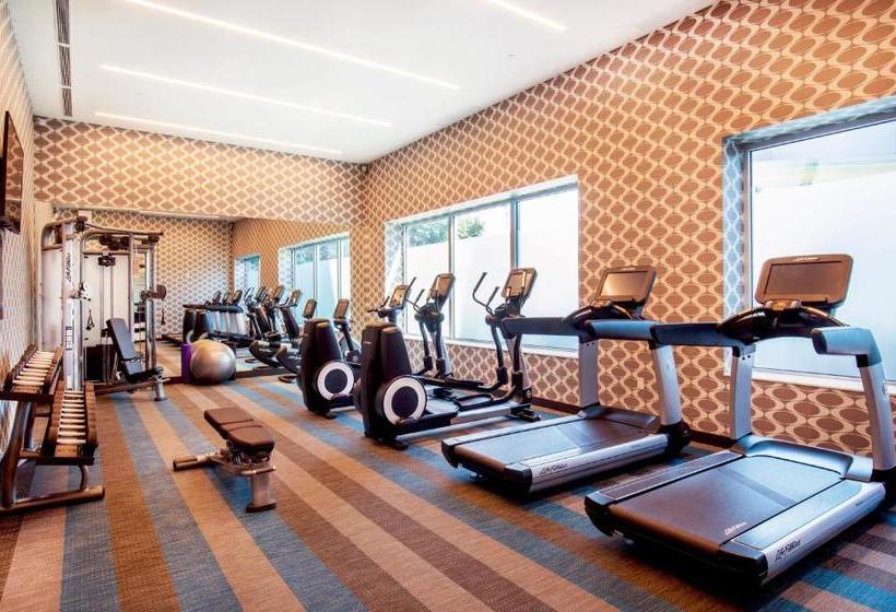 ホテル Ibis Styles New York Laguardia Airport