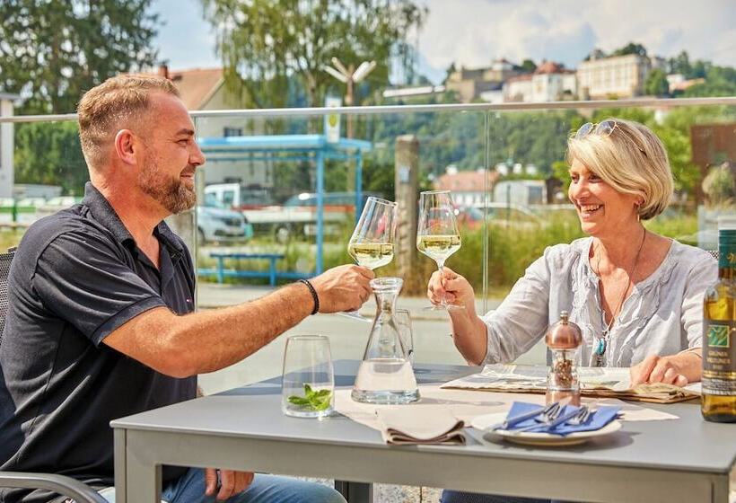 هتل Innsento   Health Campus Passau