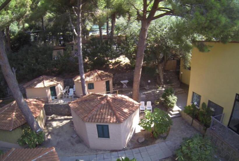 בית מלון כפרי Lido Paradiso Resort