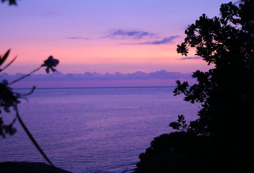 בית מלון כפרי Lido Paradiso Resort