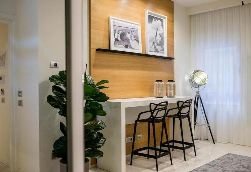 هتل Metropol Ceccarini Suite   Luxury Apartments