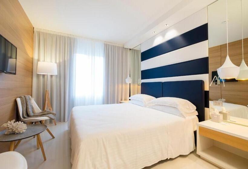 هتل Metropol Ceccarini Suite   Luxury Apartments