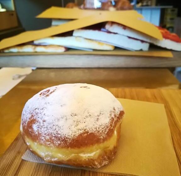 Отель Metropol Ceccarini Suite Luxury Apartments