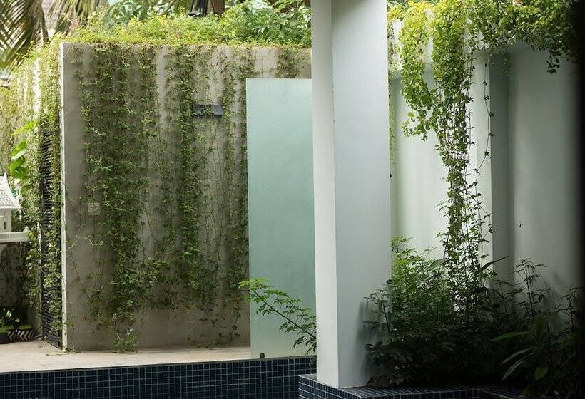 هتل Monthara Angkor Residence