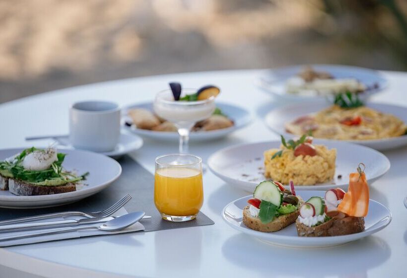 ホテル Paralos Lifestyle Beach Adults Only