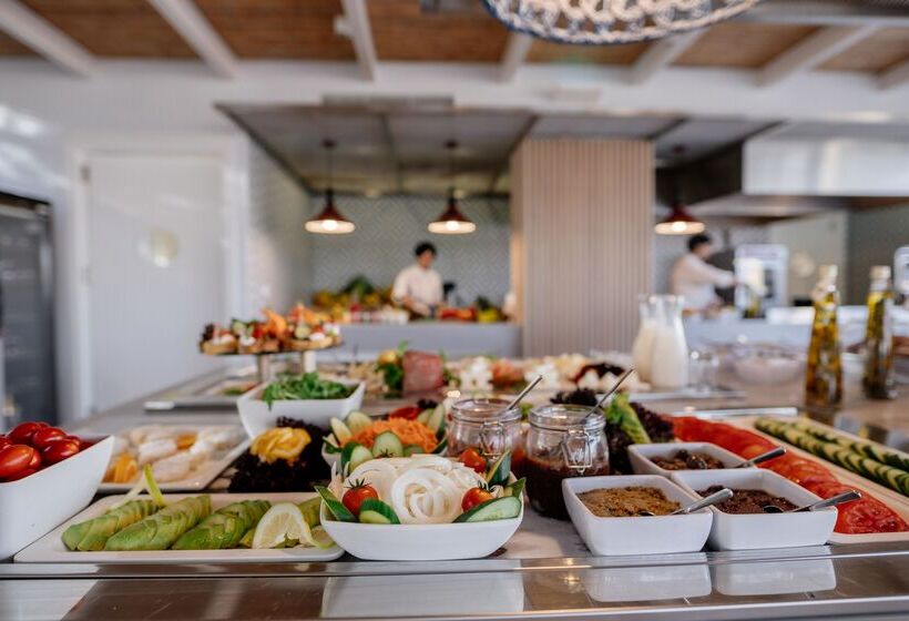 ホテル Paralos Lifestyle Beach Adults Only