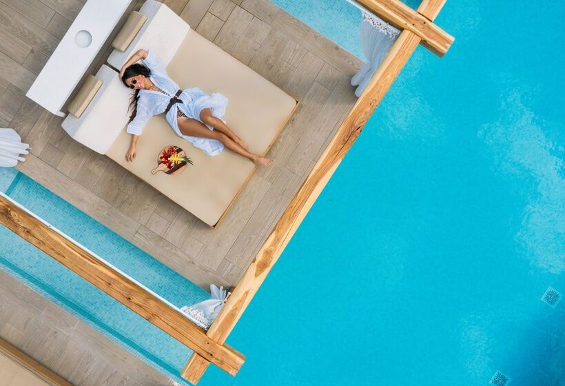 ホテル Paralos Lifestyle Beach Adults Only